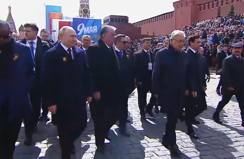 Putin na paradi povodom Dana pobede