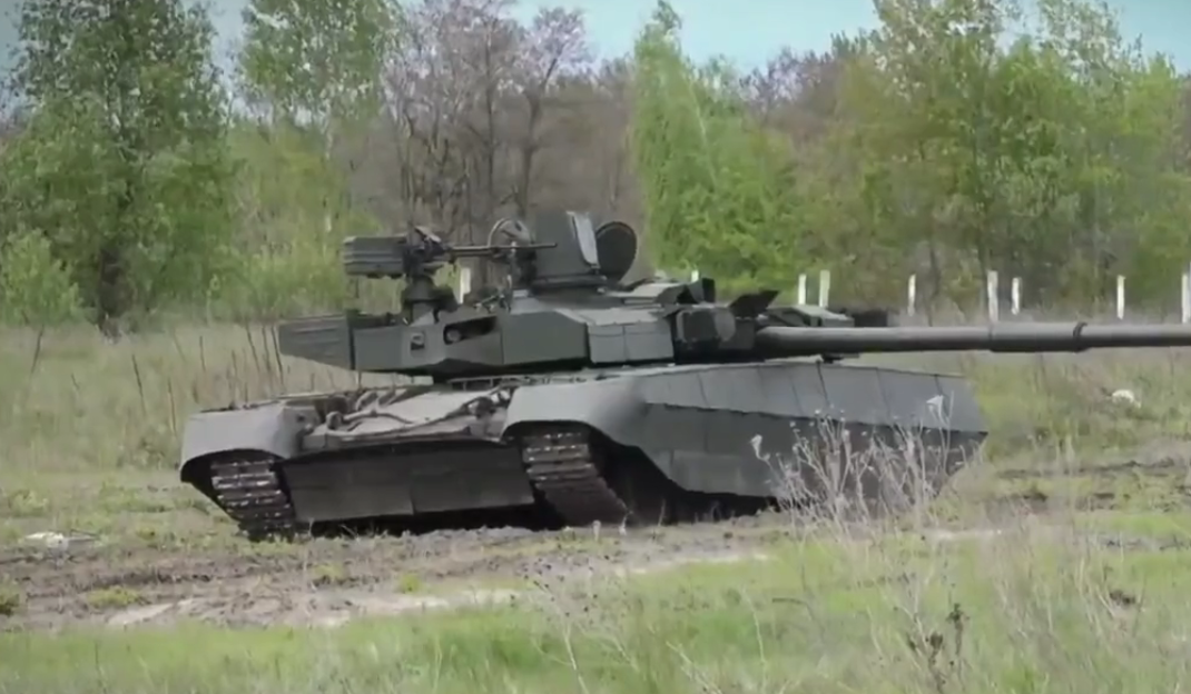 Ukrajinski tenk "Oplot" (Foto: Skrinšot)