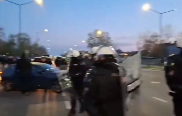 Ноћас... Ноћас...