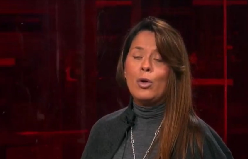 Измишља и летује!